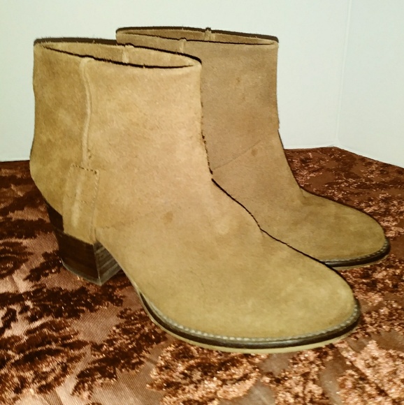"Kravee" Fold Over Cowboy Boot - Picture 2 of 6